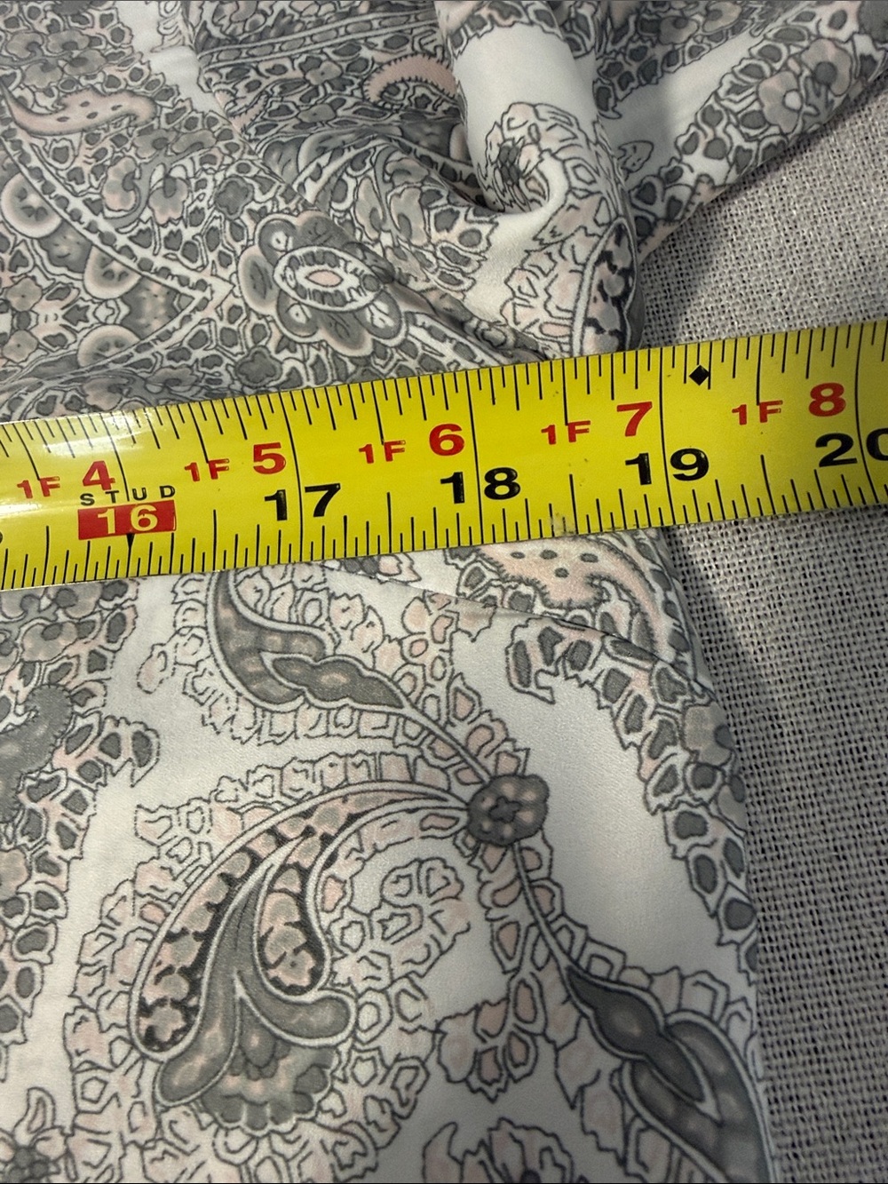 Lila Rose Women's Multi Print Boatneck Top in Gray and Dusty Pink SZS - Picture 9 of 14